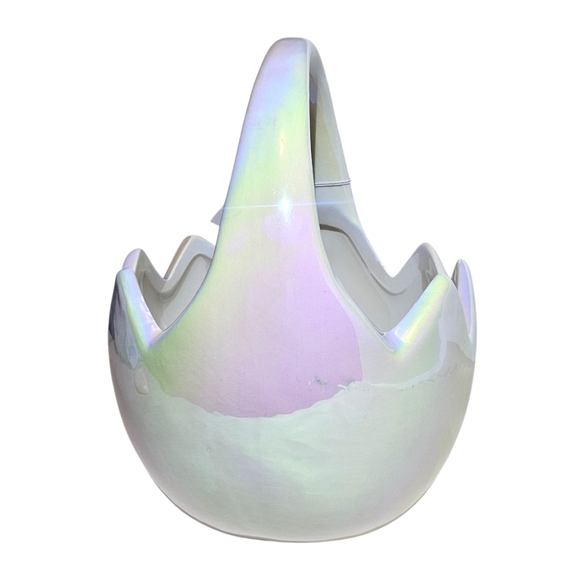 Bullseye's Playground Easter Cracked Egg Basket White Iridescent Ceramic - Picture 4 of 6